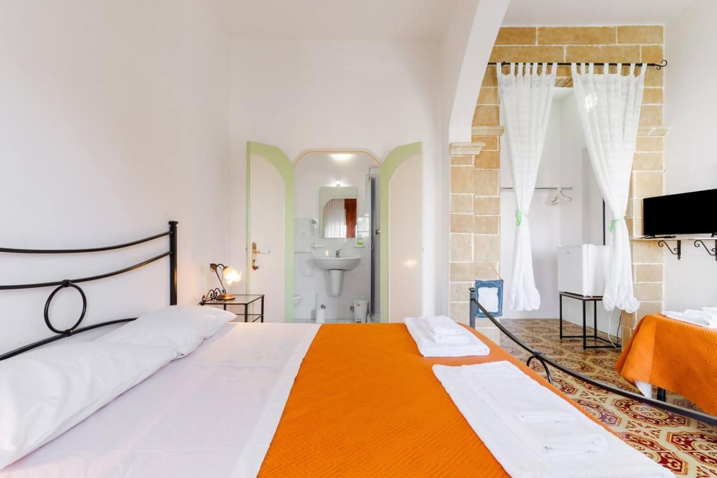 B&B Marchese By Vivimy マリーナ・ディ・マンカヴェルサ 部屋 写真
