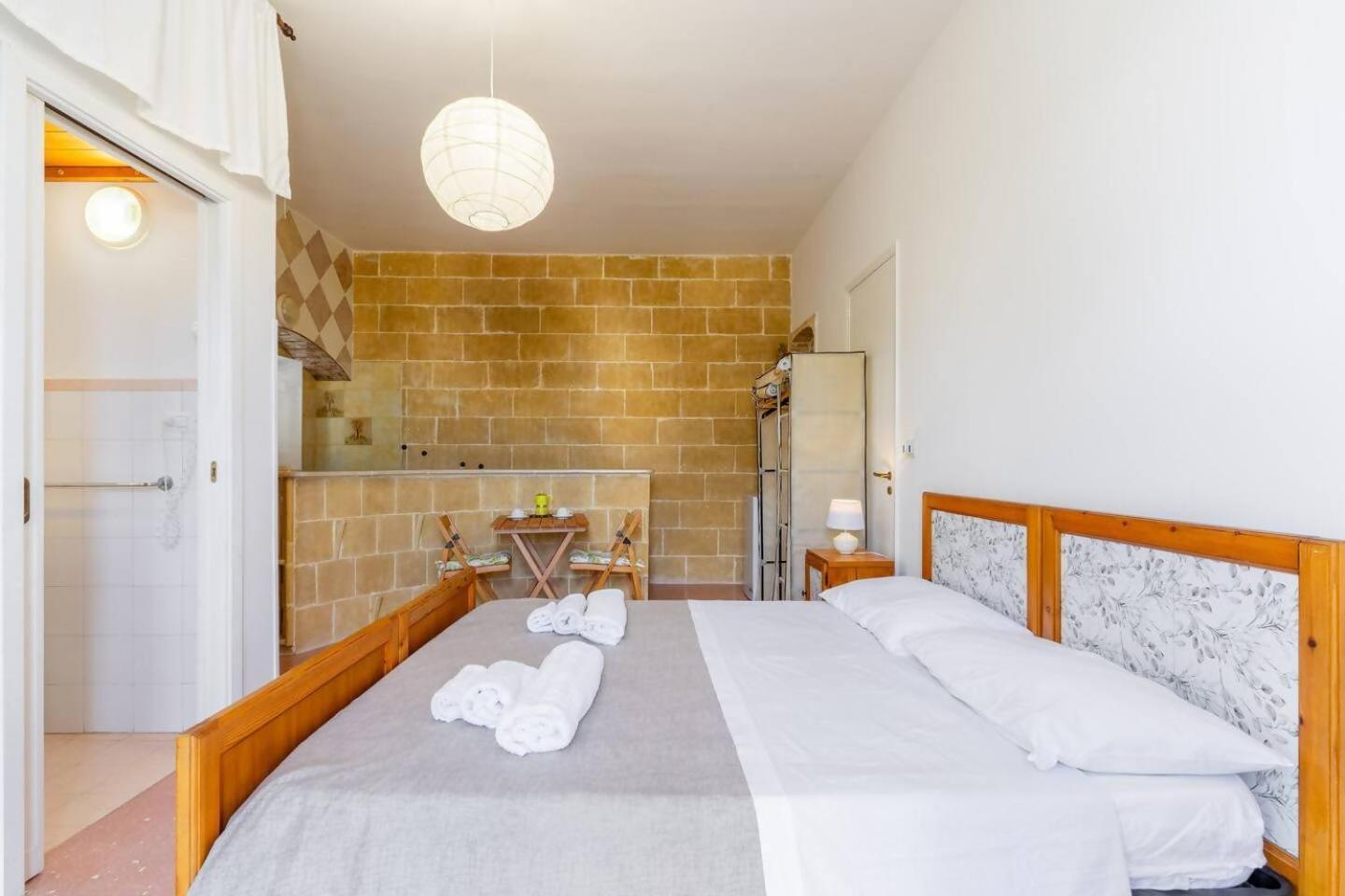 B&B Marchese By Vivimy マリーナ・ディ・マンカヴェルサ 部屋 写真